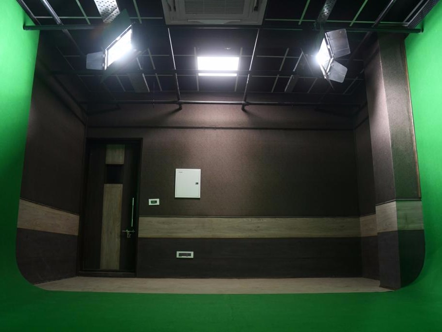 3 sided lit up green screen studio available for shoot